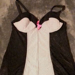 Victoria’s Secret chemise